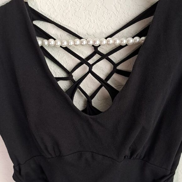 Bebe Y2K Vintage Women’s Black Sleeveless Top Size Small Spider Web Back USA - Picture 2 of 9